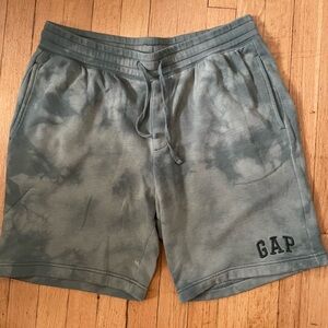 Gap Men’s M drawstring waist Hand Dyed shorts